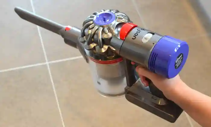 How Long Does a Dyson V8 Battery Last